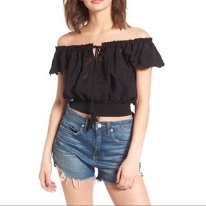 ASTR Black off the shoulder NWT Sz Med Crop Top